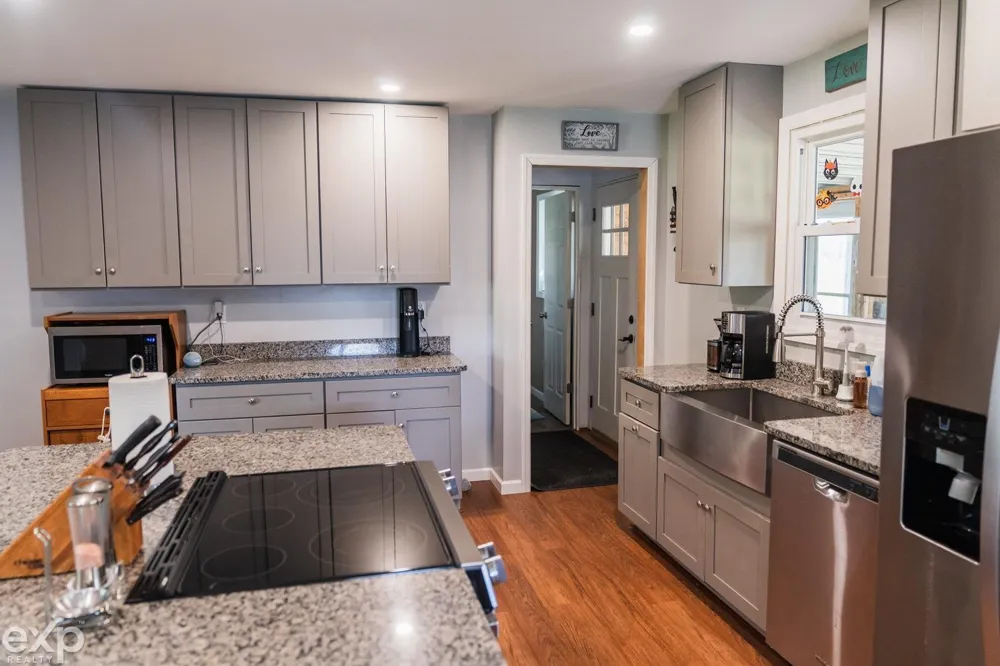 2754 Hayes Road Yale City, MI 48097