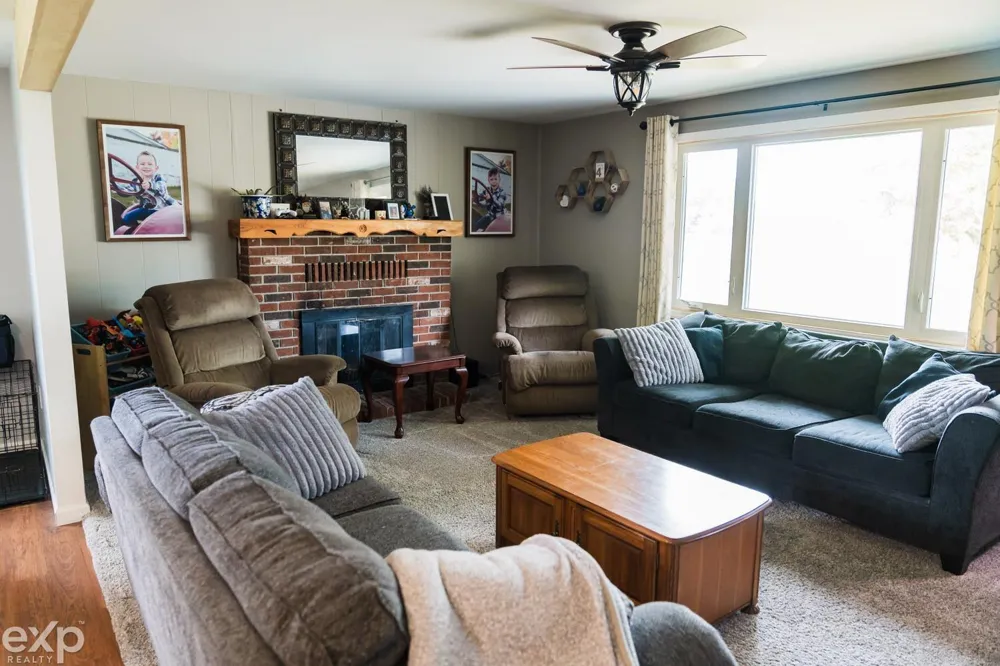 2754 Hayes Road Yale City, MI 48097