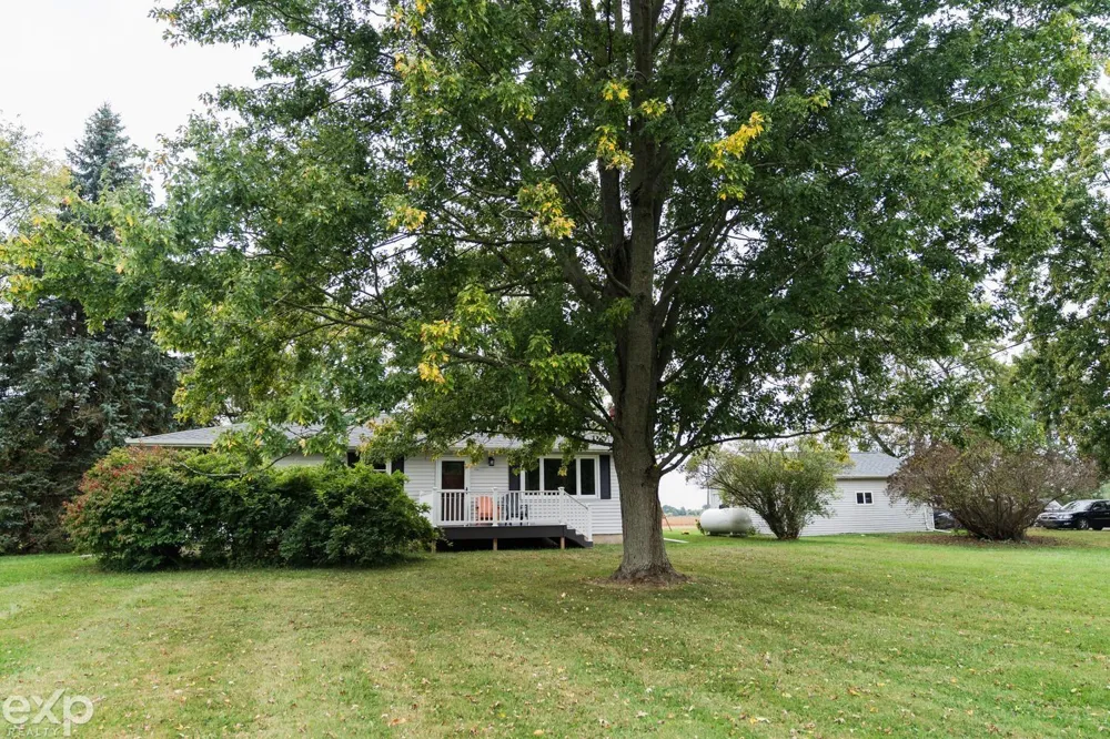 2754 Hayes Road Yale City, MI 48097