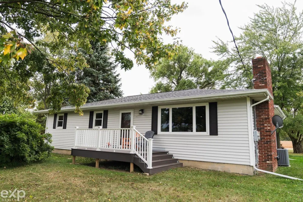 2754 Hayes Road Yale City, MI 48097