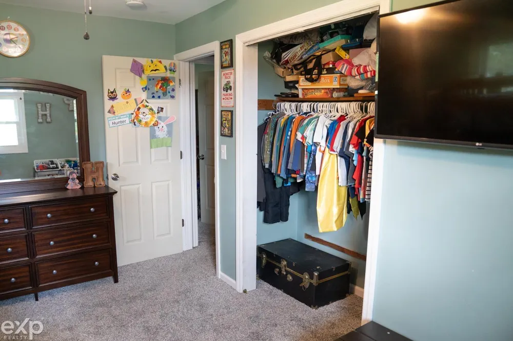2754 Hayes Road Yale City, MI 48097