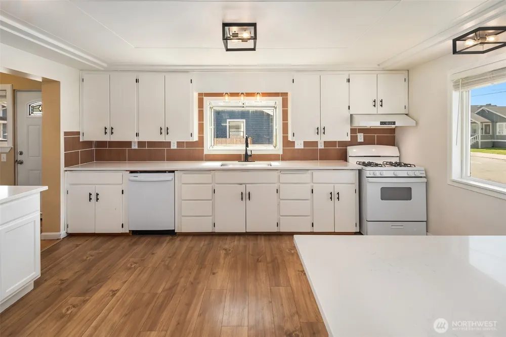 1747 Harding Street Enumclaw, WA 98022