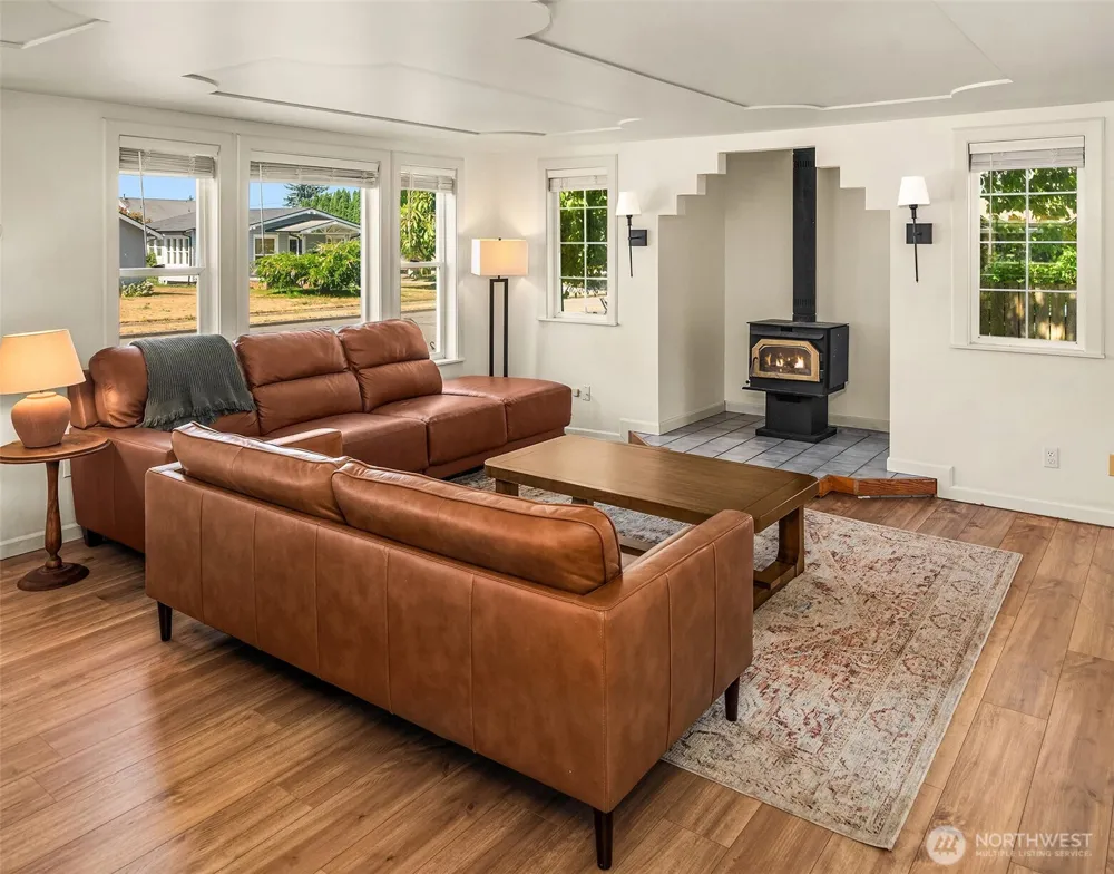 1747 Harding Street Enumclaw, WA 98022