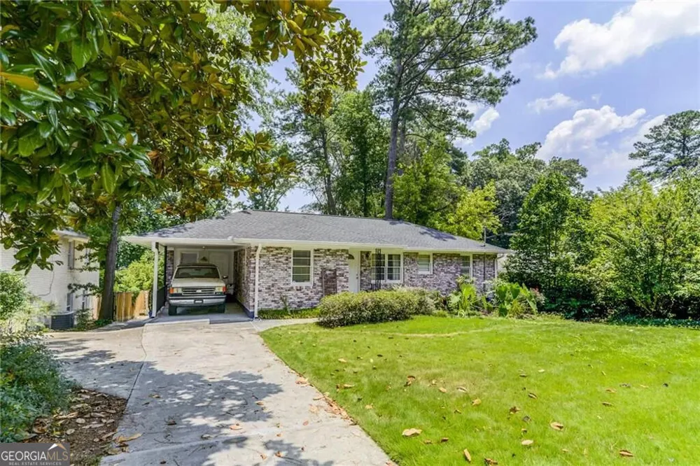 1892 Fairway CIR NE Brookhaven, GA 30319