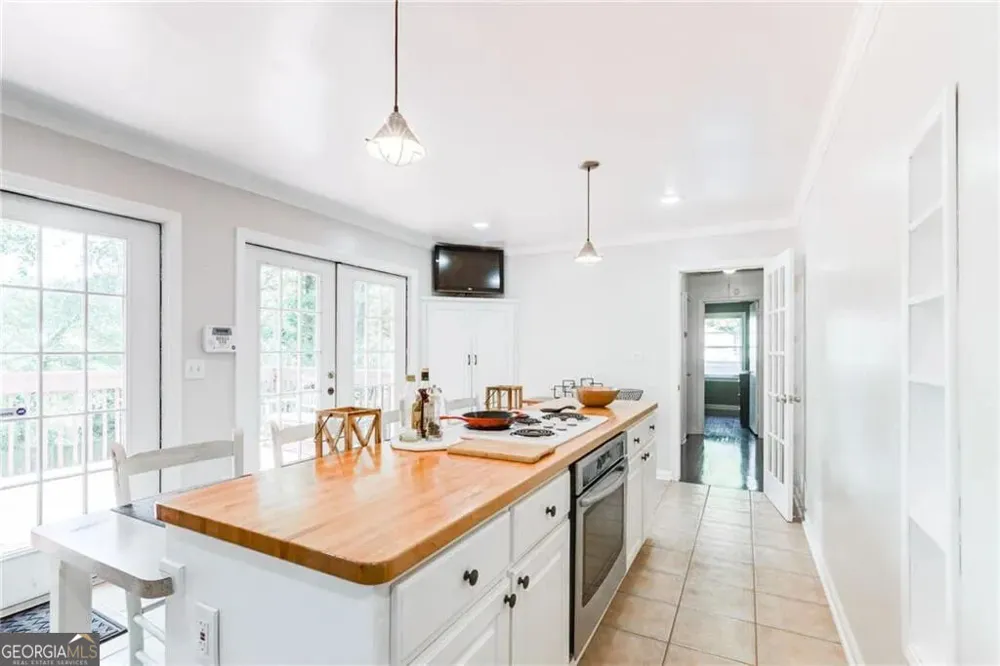 1892 Fairway CIR NE Brookhaven, GA 30319