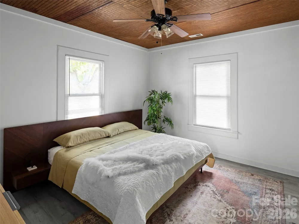 122 Edwards Avenue Swannanoa, NC 28778