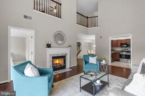 15301 DIAMOND COVE TERRACE #8-B