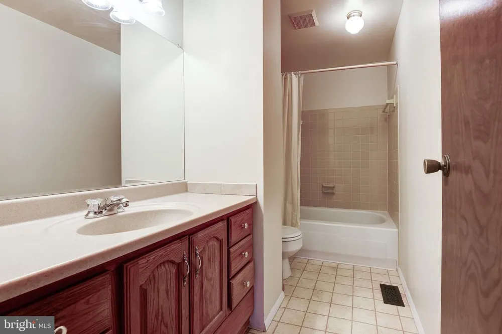 110 GARFIELD ROAD Sterling, VA 20164