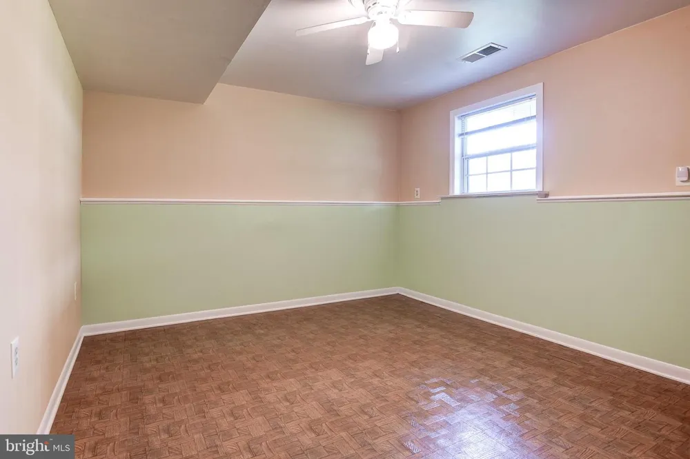 110 GARFIELD ROAD Sterling, VA 20164