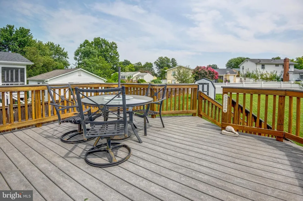 110 GARFIELD ROAD Sterling, VA 20164