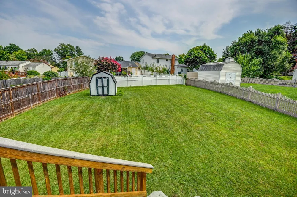 110 GARFIELD ROAD Sterling, VA 20164