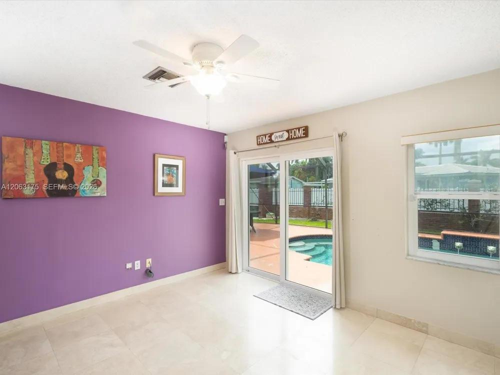 3134 Pierce St Hollywood, FL 33021
