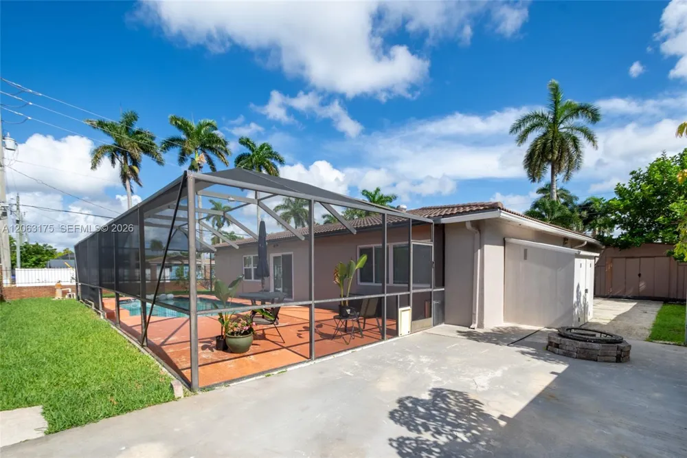 3134 Pierce St Hollywood, FL 33021