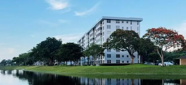 3080 Course Drive #407 Pompano Beach, FL 33069