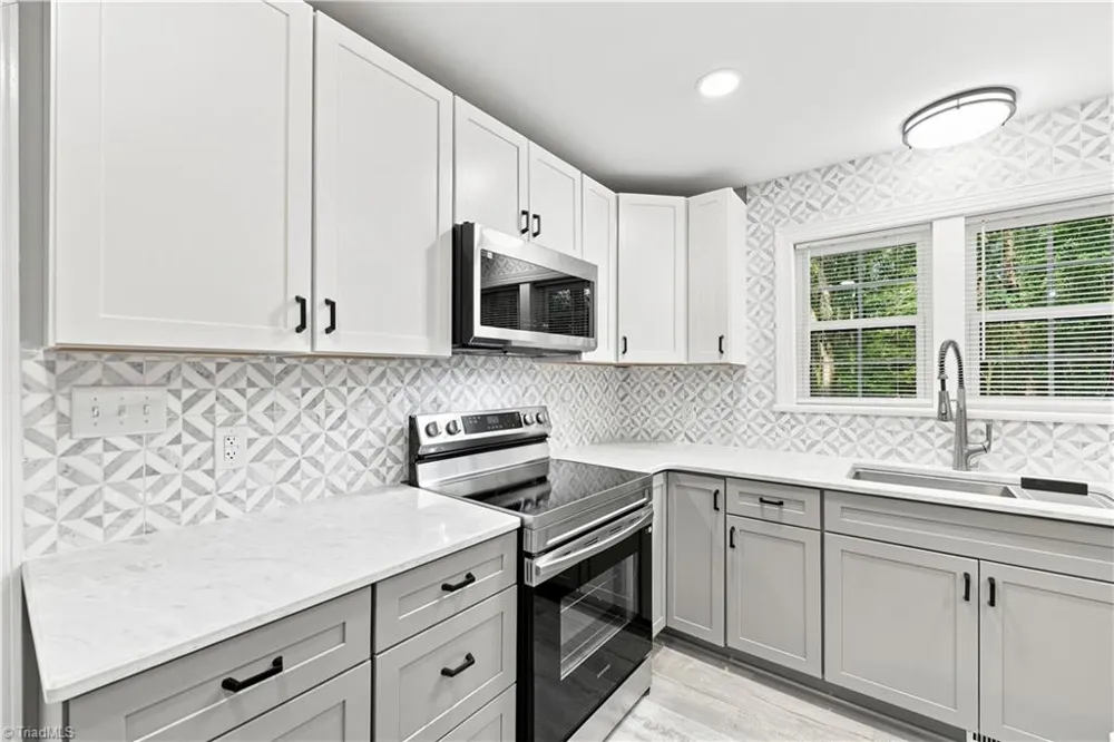 431 Dudley Street Burlington, NC 27217