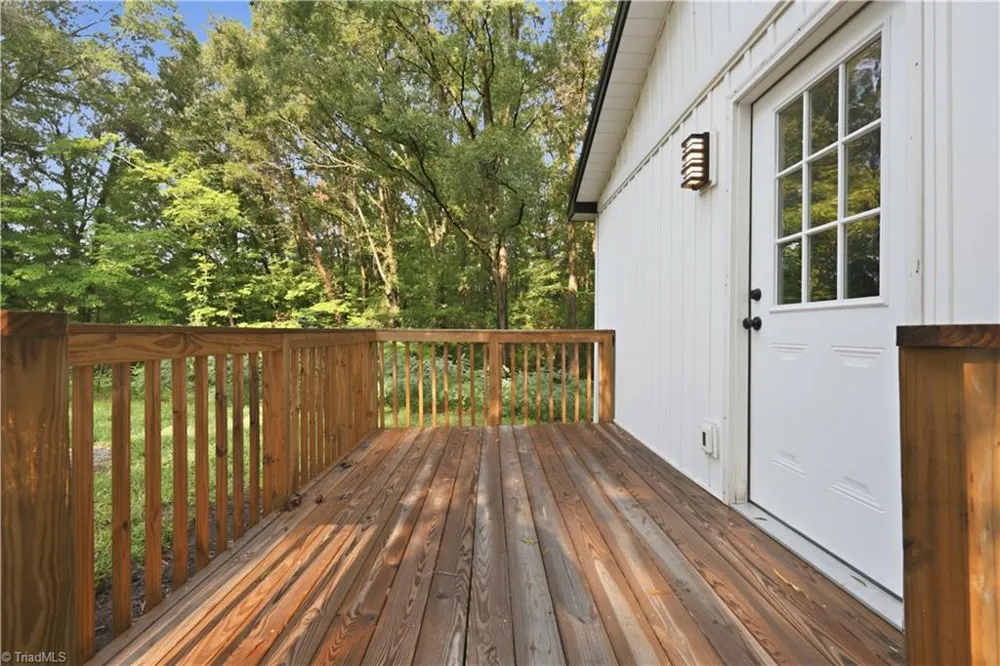 431 Dudley Street Burlington, NC 27217