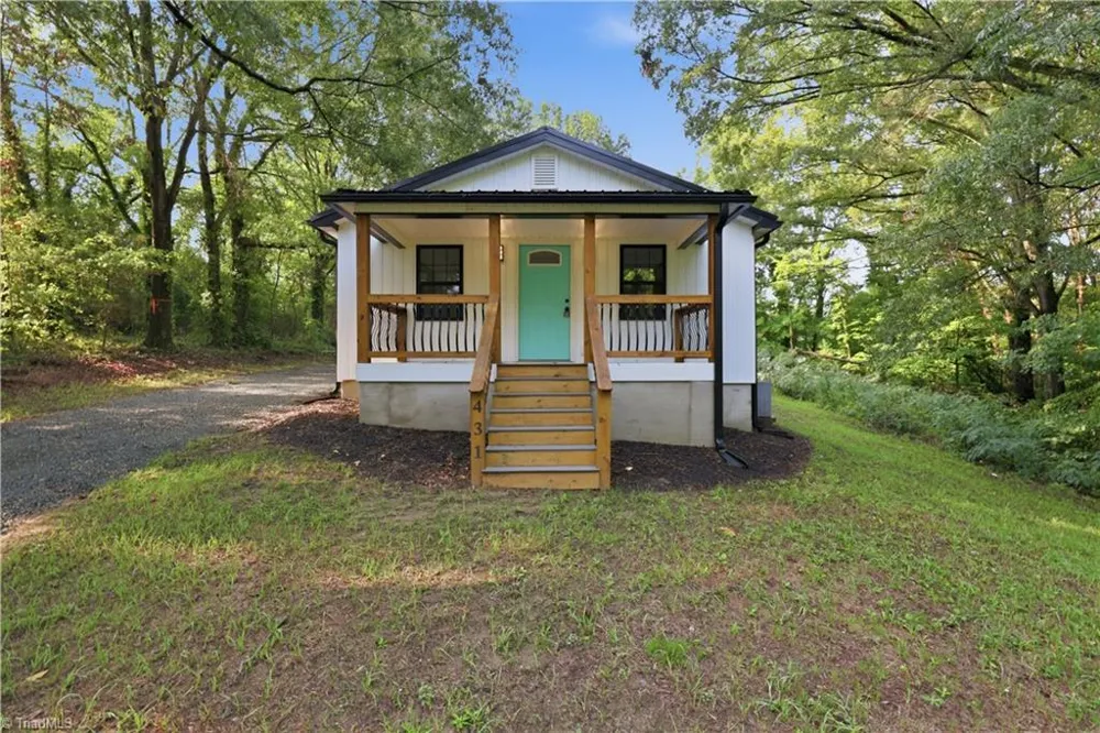 431 Dudley Street Burlington, NC 27217