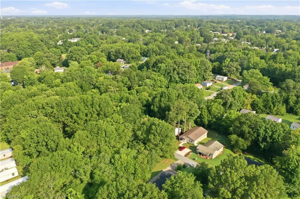 431 Dudley Street Burlington, NC 27217