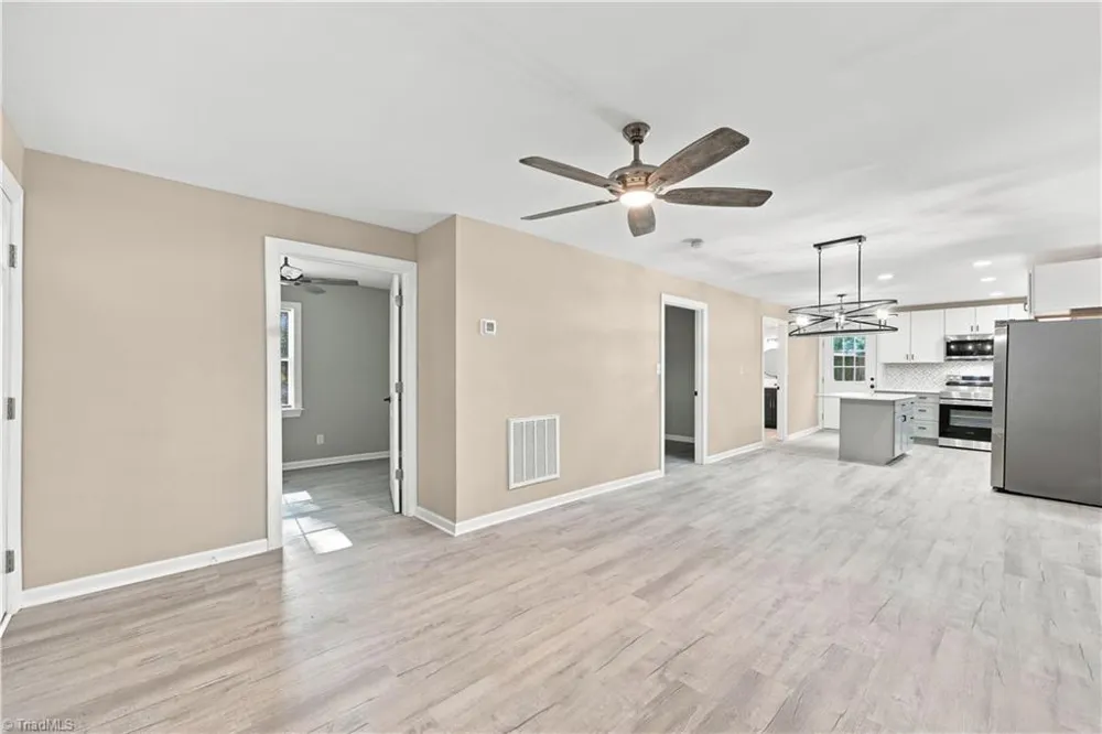 431 Dudley Street Burlington, NC 27217
