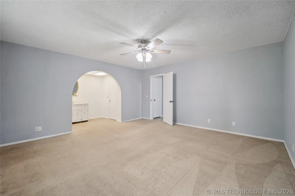 2208 W Louisville Street Broken Arrow, OK 74012