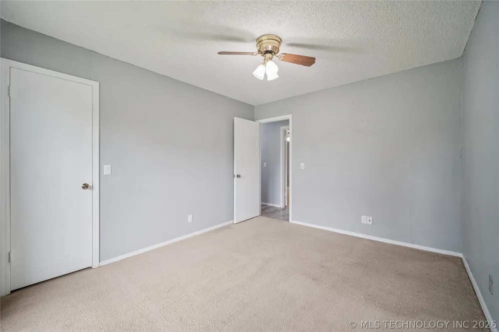 2208 W Louisville Street Broken Arrow, OK 74012