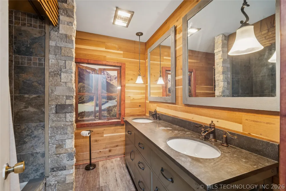 2208 W Louisville Street Broken Arrow, OK 74012