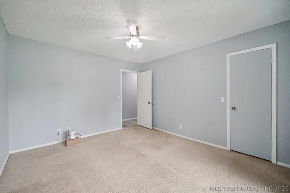 2208 W Louisville Street Broken Arrow, OK 74012