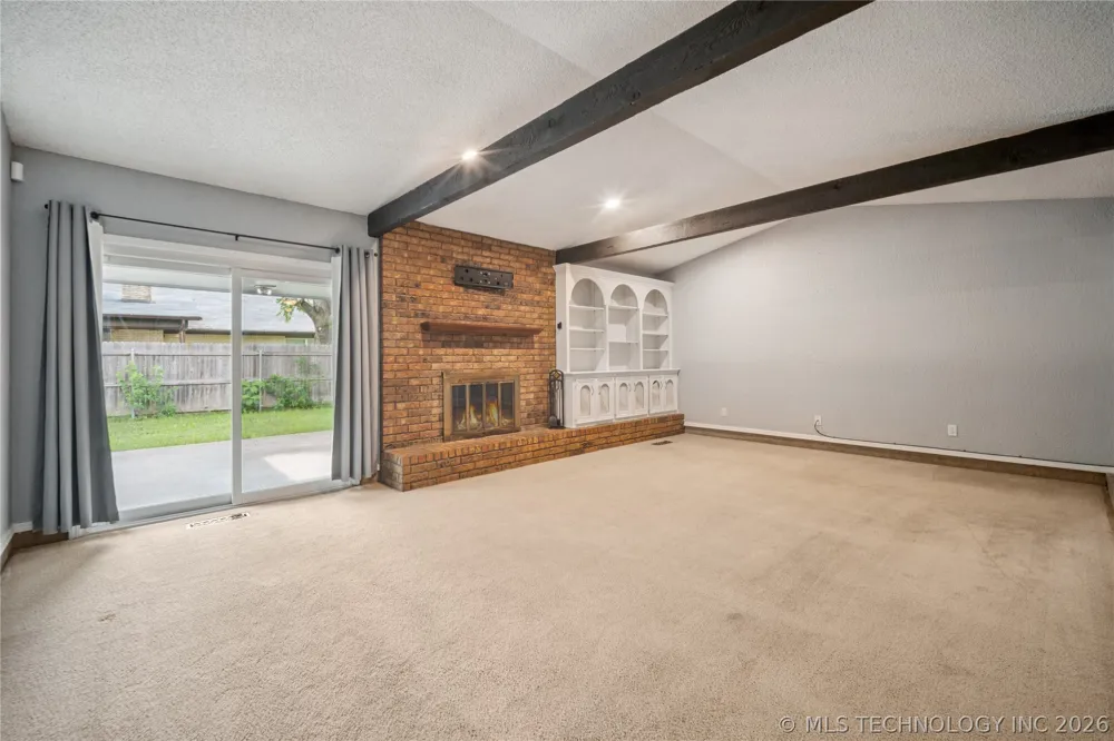 2208 W Louisville Street Broken Arrow, OK 74012