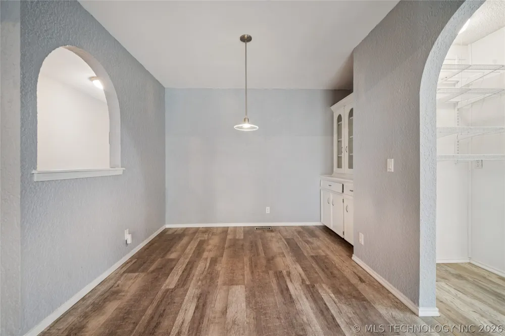 2208 W Louisville Street Broken Arrow, OK 74012
