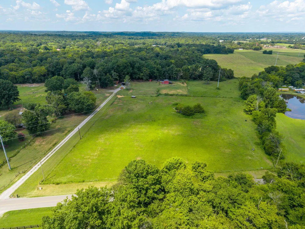 179 Elbethel Rd Shelbyville, TN 37160
