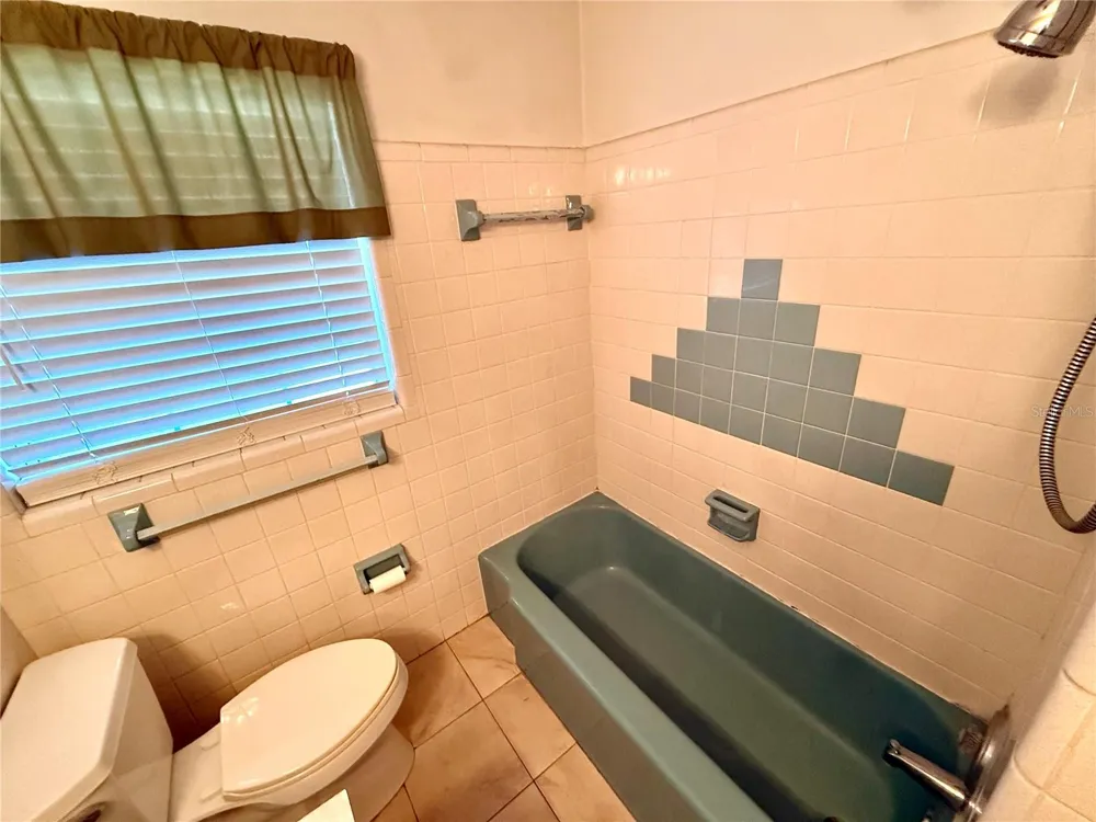 4332 BLONIGEN AVENUE Orlando, FL 32812