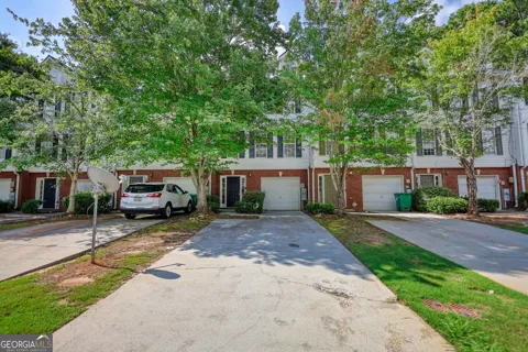 5687 Strathmoor Manor CIR