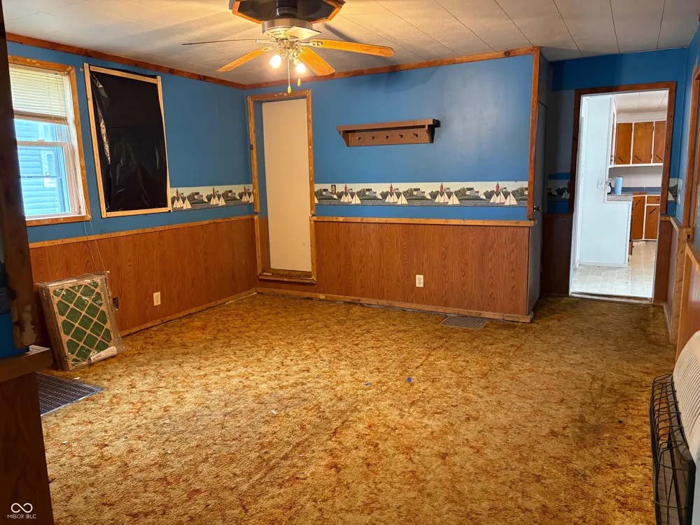 808 Washington Street Clay City, IN 47841