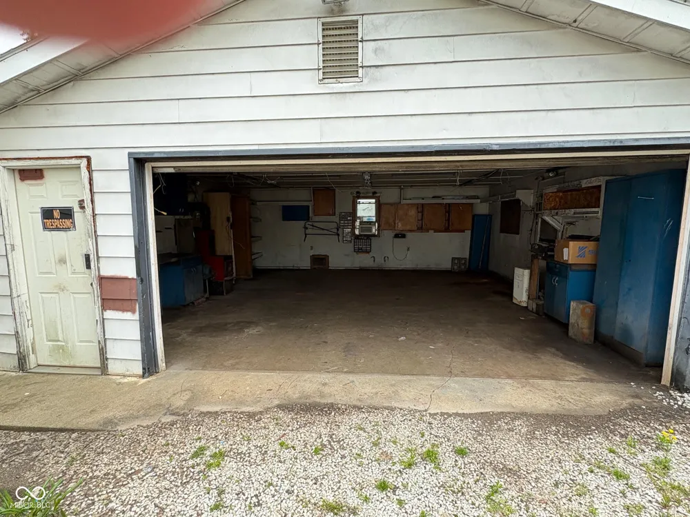 808 Washington Street Clay City, IN 47841