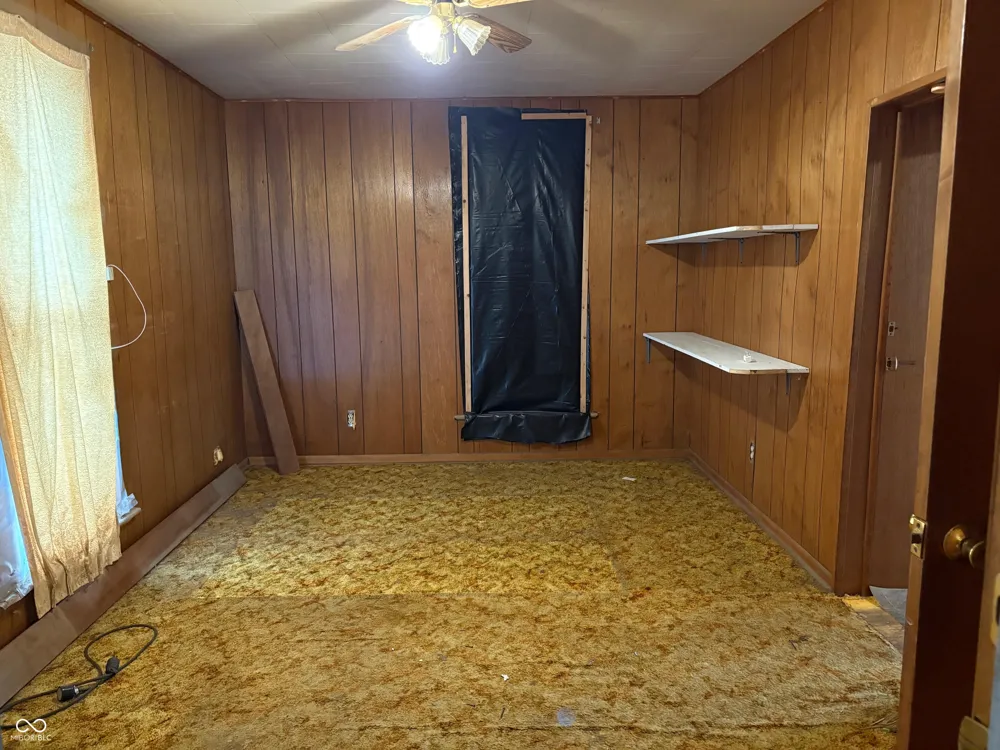 808 Washington Street Clay City, IN 47841