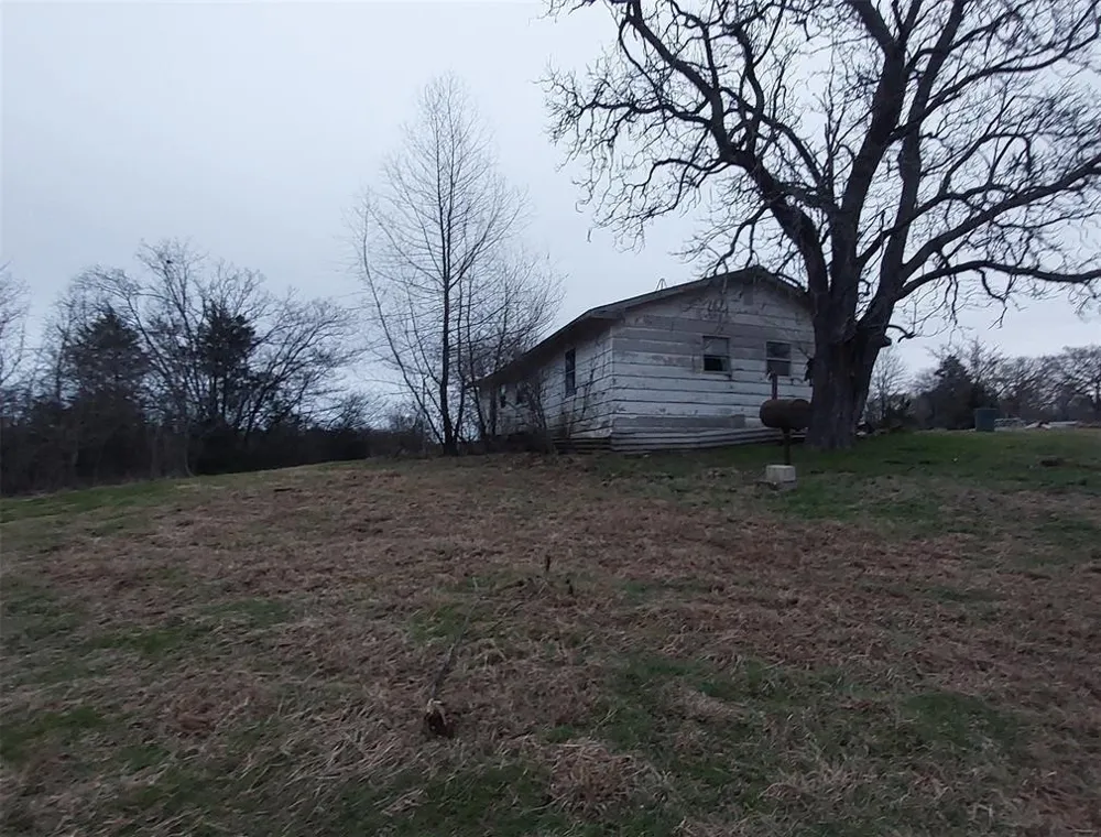 973 CR 1695 Mt Pleasant, TX 75455