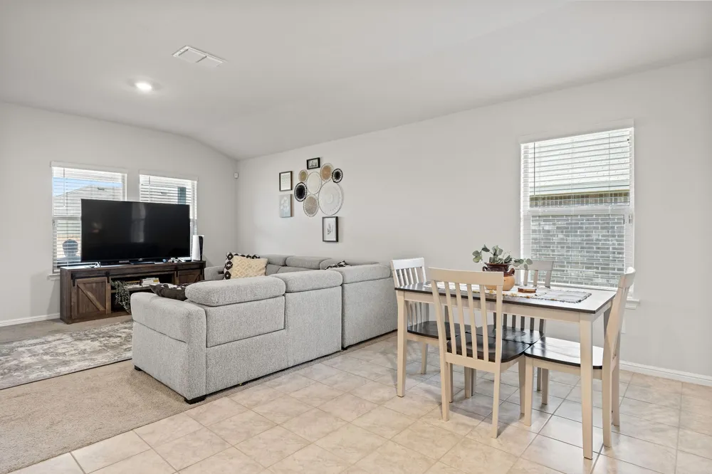 204 Asheville Street Azle, TX 76020