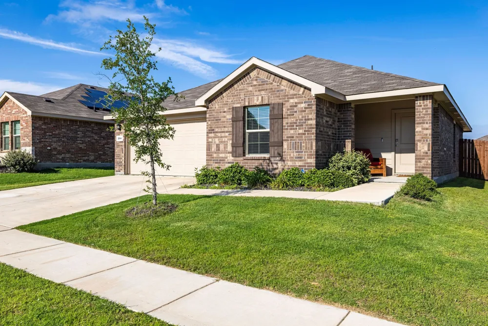 204 Asheville Street Azle, TX 76020