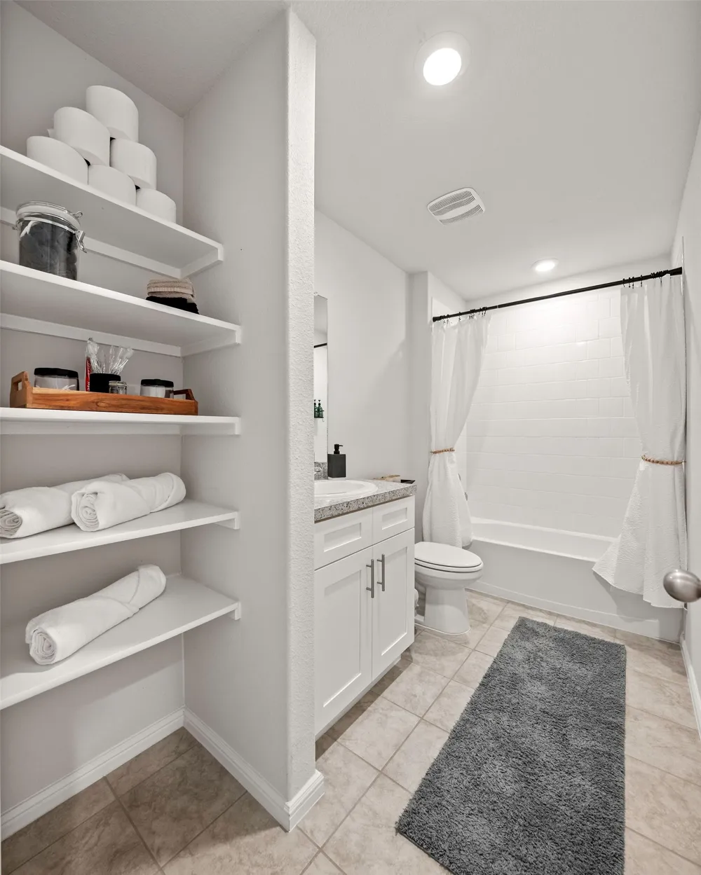 204 Asheville Street Azle, TX 76020