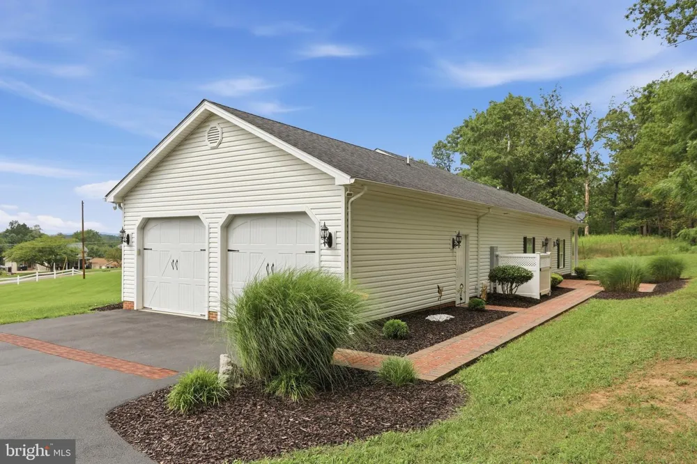 211 MARPLE ROAD Winchester, VA 22603