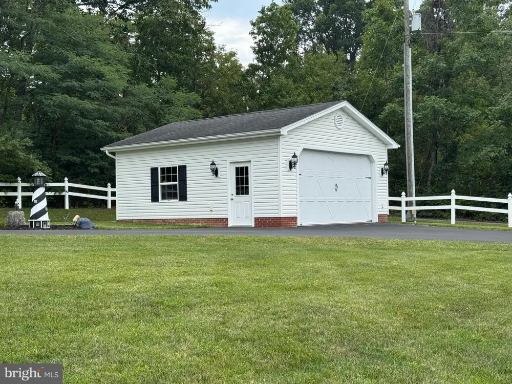 211 MARPLE ROAD Winchester, VA 22603