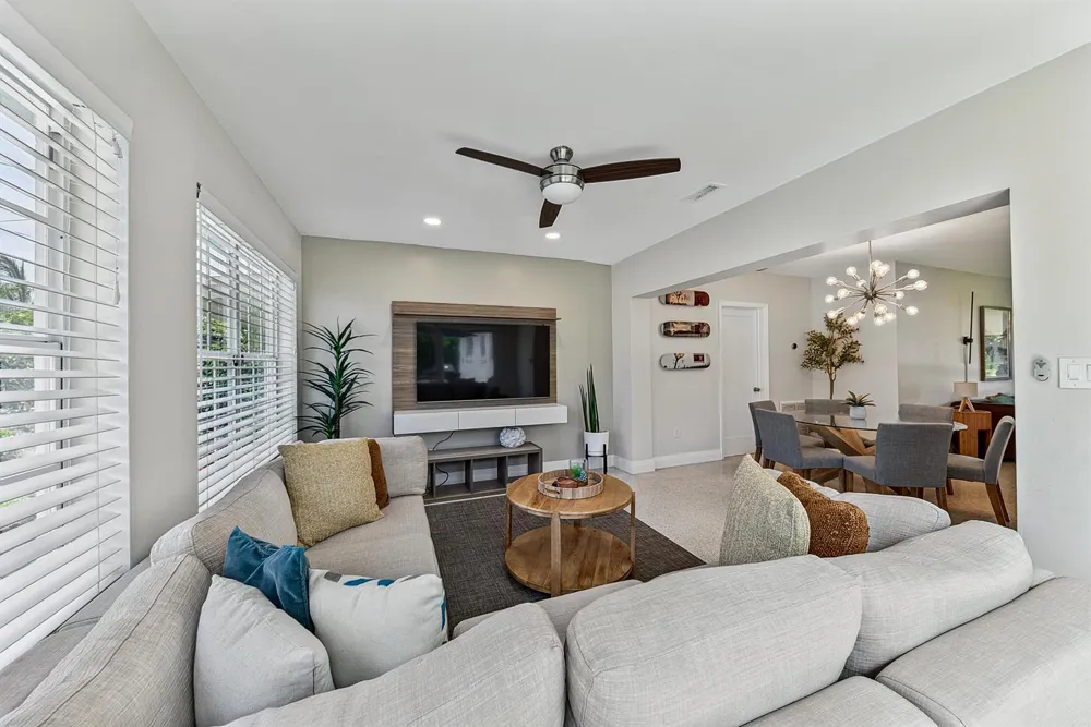 4795 NE 18TH AVENUE Oakland Park, FL 33334