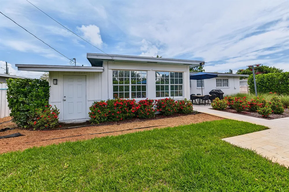 4795 NE 18TH AVENUE Oakland Park, FL 33334