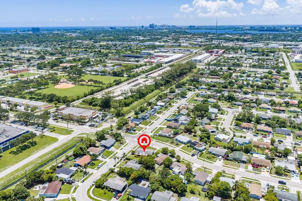 1500 W 13TH STREET W Riviera Beach, FL 33404