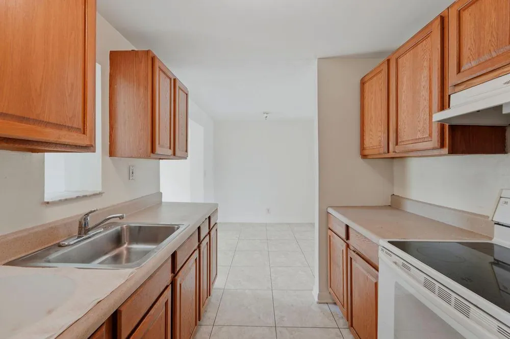 1500 W 13TH STREET W Riviera Beach, FL 33404