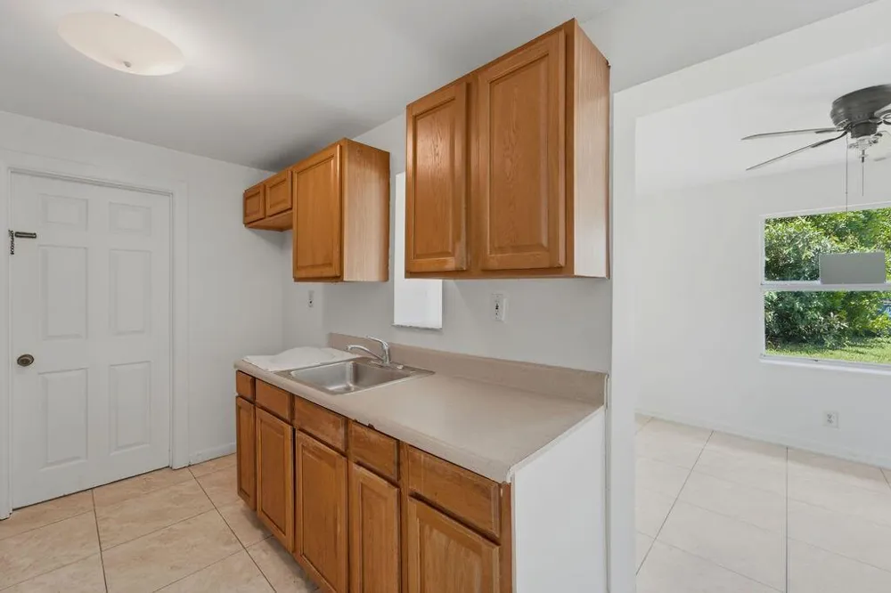 1500 W 13TH STREET W Riviera Beach, FL 33404
