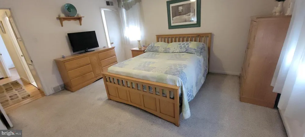 1235 STANWOOD STREET Philadelphia, PA 19111