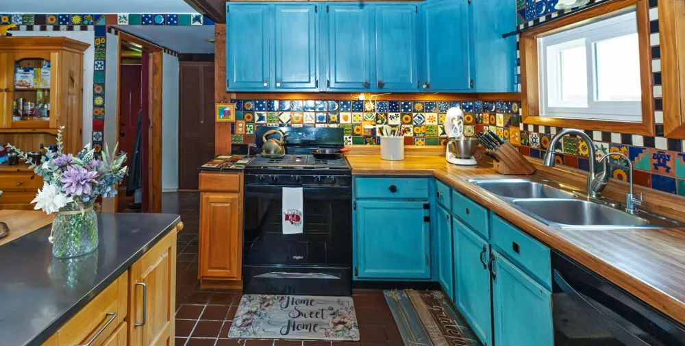 4315 Hipps Hollow Road Eau Claire, MI 49111