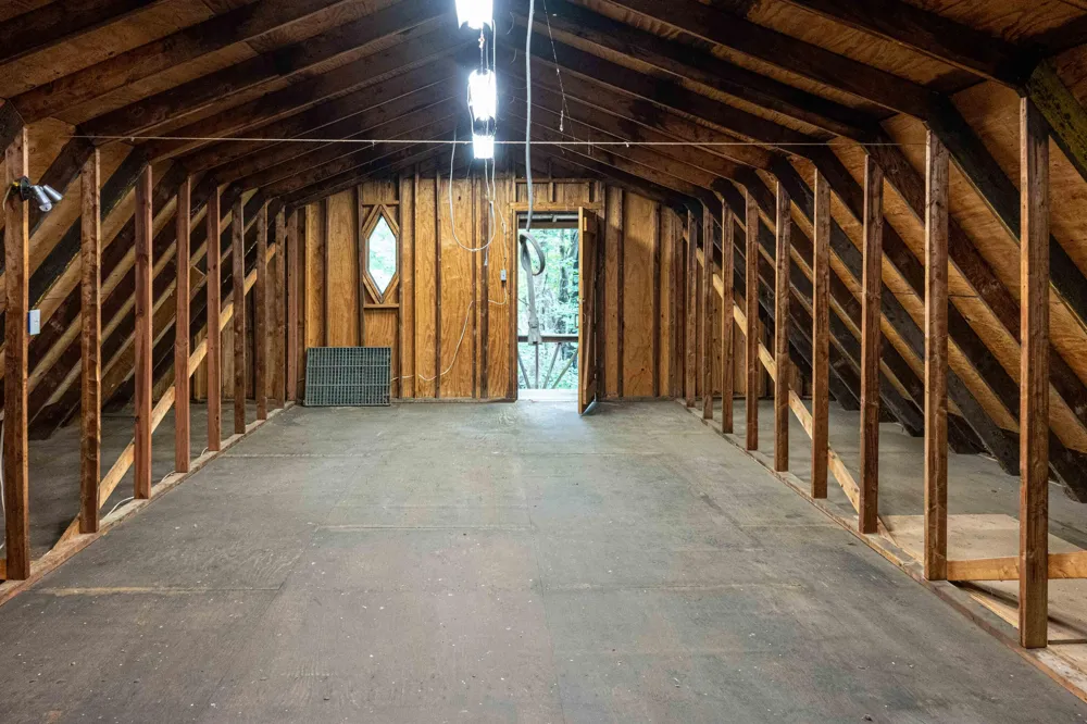 4315 Hipps Hollow Road Eau Claire, MI 49111