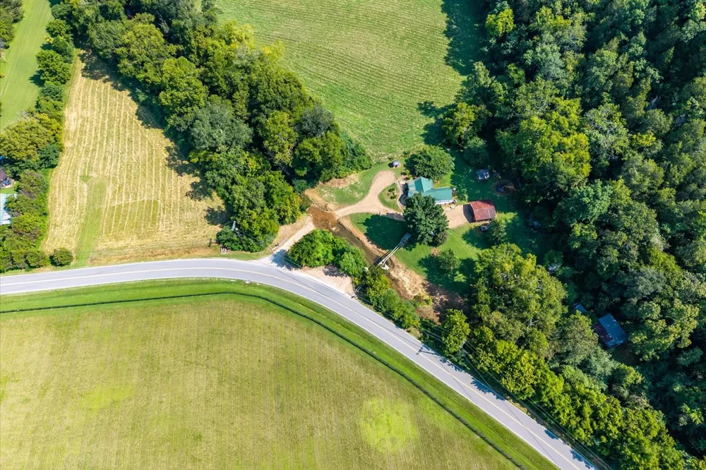 5360 Pond Creek Rd Pegram, TN 37143